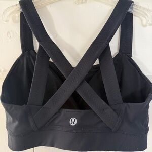 Lululemon sports bra size 4
